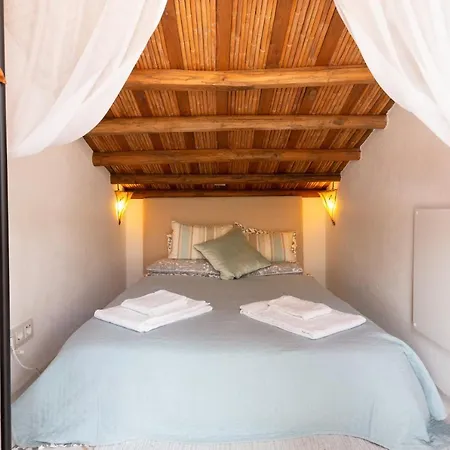 Beachhouse Algarve, 50m Vakantiehuis Salema